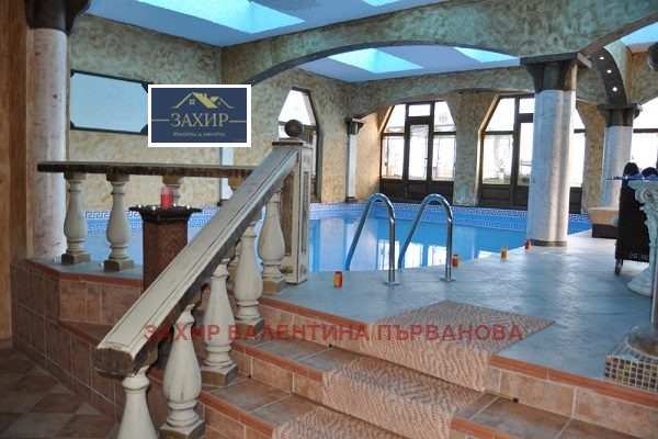 Продава хотел, гр. свети влас, област бургас