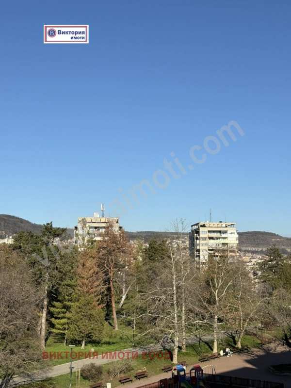 Продава 4-стаен, гр. велико търново, център