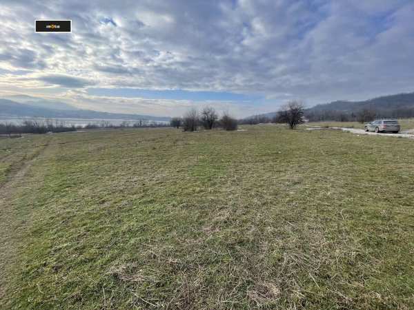 Продава парцел, с. голяма желязна, област ловеч