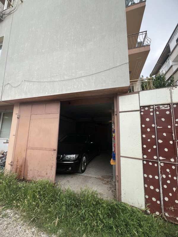Продава гараж, паркомясто, гр. плевен, сторгозия