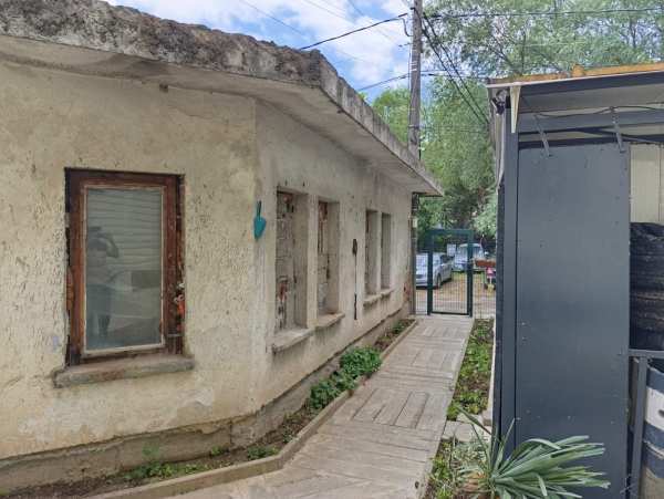 Продава ателие, таван, гр. софия, симеоново