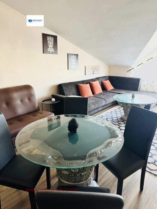 Продава 3-стаен, к.к. боровец, област софия област