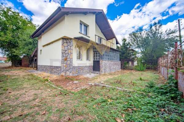 Продава къща, с. ливада, област бургас