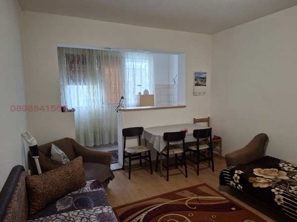 Продава 1-стаен, гр. силистра, изток