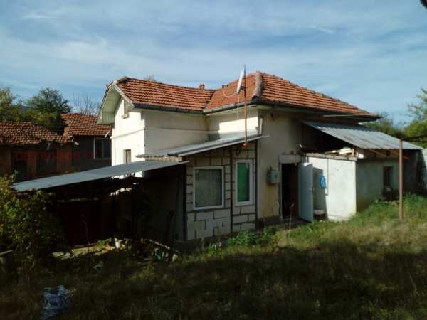 Продава къща, с. голец, област ловеч