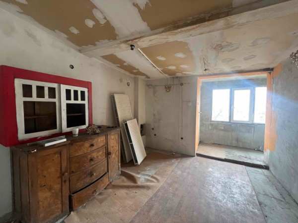 Продава ателие, таван, гр. софия, център