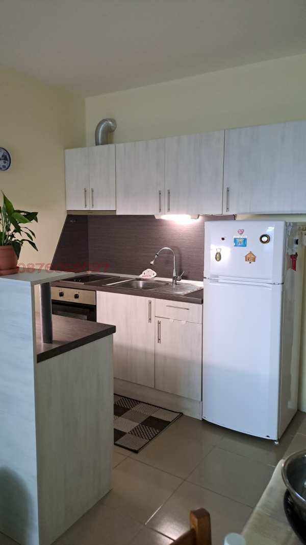 Продава 2-стаен, с. кошарица, област бургас