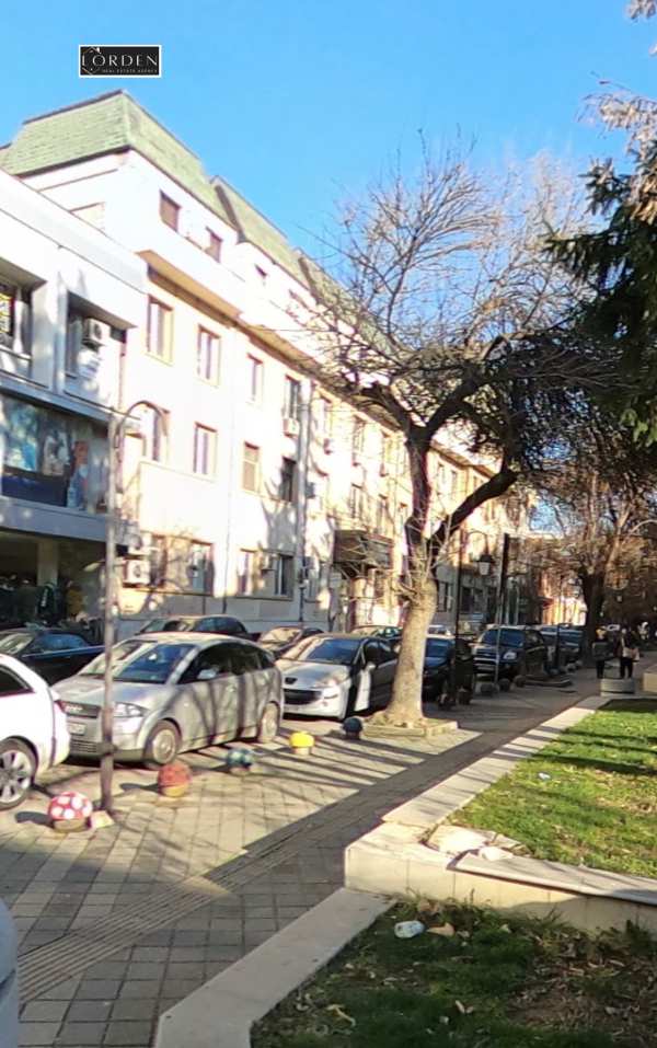 Продава магазин, гр. пазарджик, идеален център
