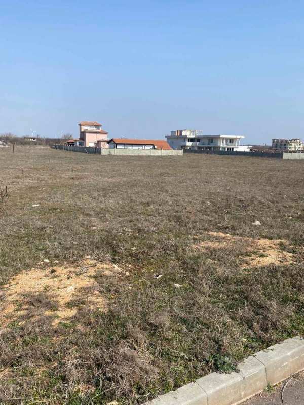 Продава парцел, с. божурец, област добрич