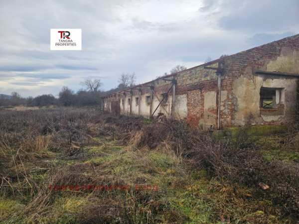 Продава пром. помещение, с. светля, област перник