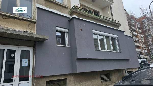 Продава 3-стаен, гр. ловеч, център