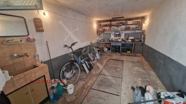 Продава гараж, паркомясто, гр. асеновград, област пловдив