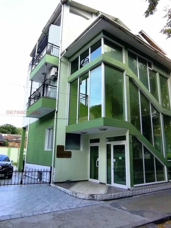 Дава под наем офис, гр. русе, център