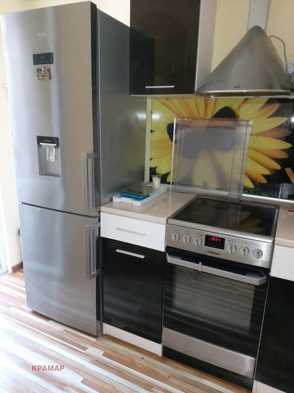 Дава под наем 2-стаен, гр. добрич, дунавите