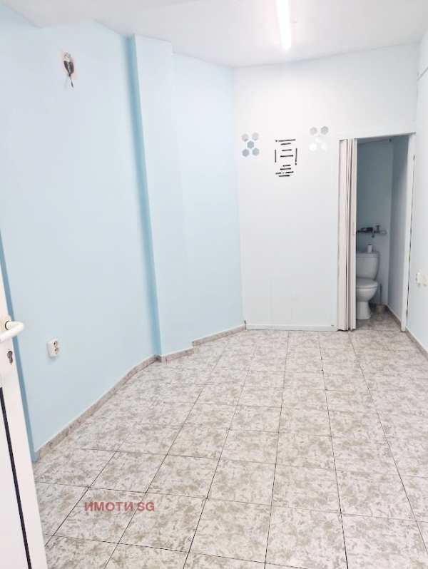 Дава под наем офис, гр. русе, център