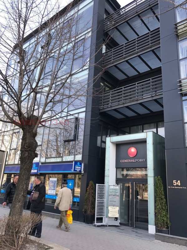 Дава под наем офис, гр. варна, център