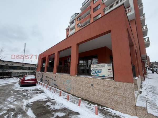 Дава под наем бизнес имот, гр. велико търново, център