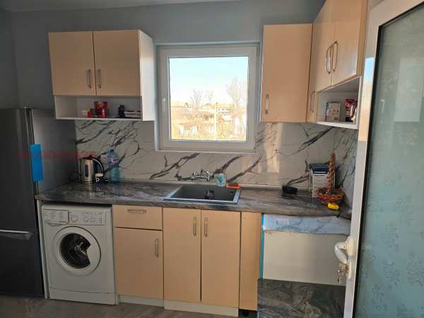 Дава под наем къща, гр. софия, с. волуяк