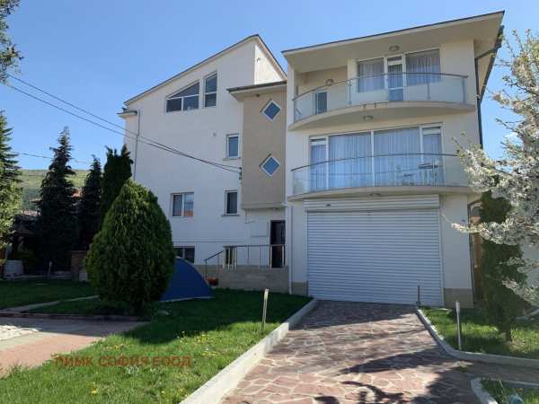 Дава под наем етаж от къща, гр. софия, с. лозен