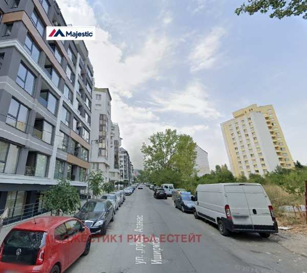 Дава под наем гараж, паркомясто, гр. софия, студентски град