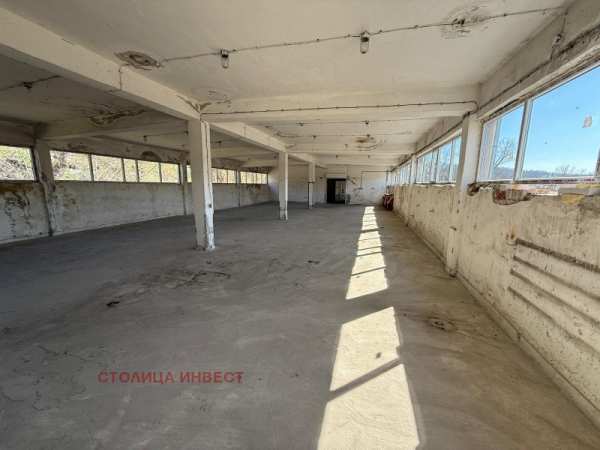 Дава под наем пром. помещение, с. красен, област русе