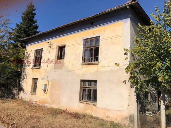 Дава под наем къща, с. вирове, област монтана