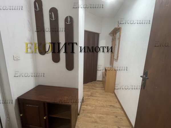 Дава под наем ателие, таван, гр. софия, симеоново