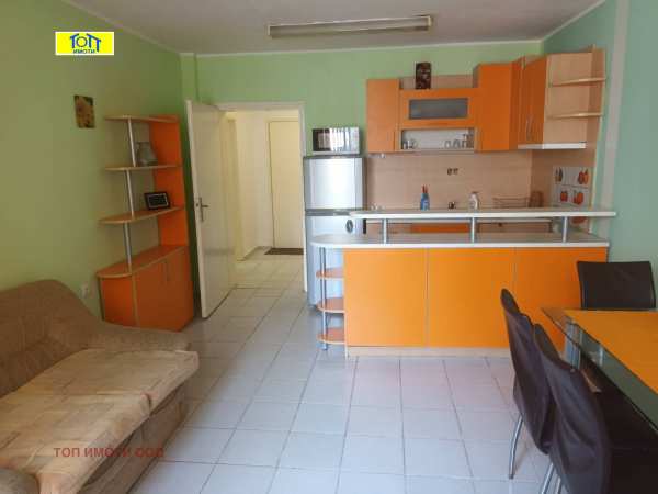 Дава под наем 2-стаен, гр. русе, център