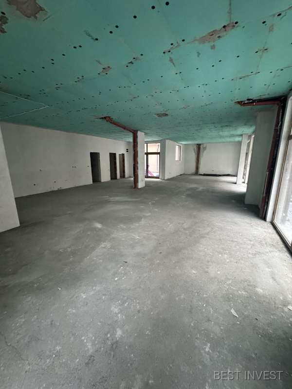 Дава под наем магазин, гр. благоевград, широк център