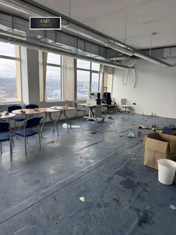 Дава под наем пром. помещение, гр. плевен, широк център