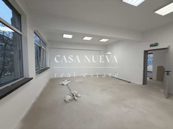 Дава под наем офис, гр. перник, църква