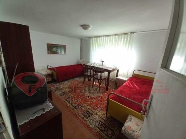 Дава под наем 2-стаен, гр. шумен, гривица