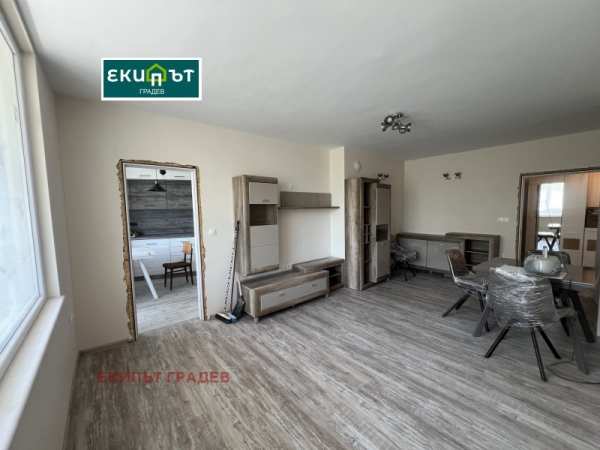 Дава под наем  многостаен град Варна, Лятно кино Тракия
      150 кв.м