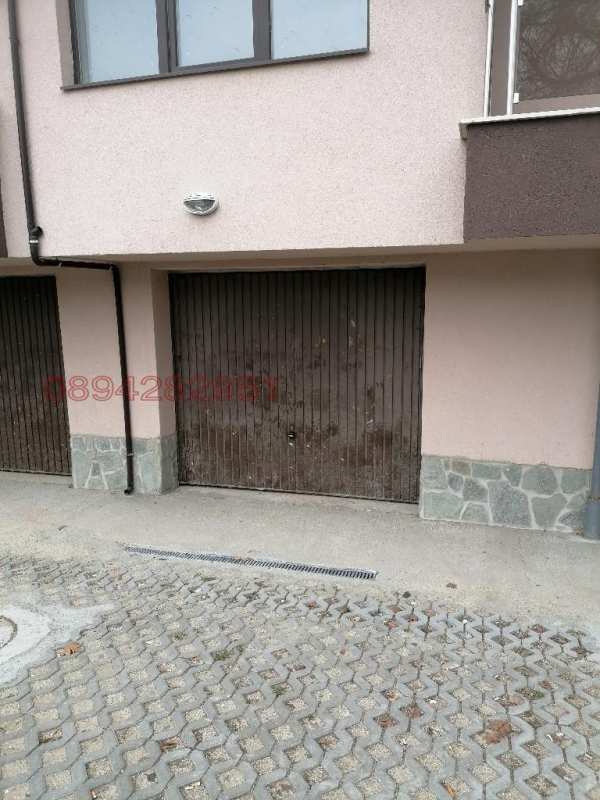 Дава под наем гараж, паркомясто, гр. пазарджик, промишлена зона