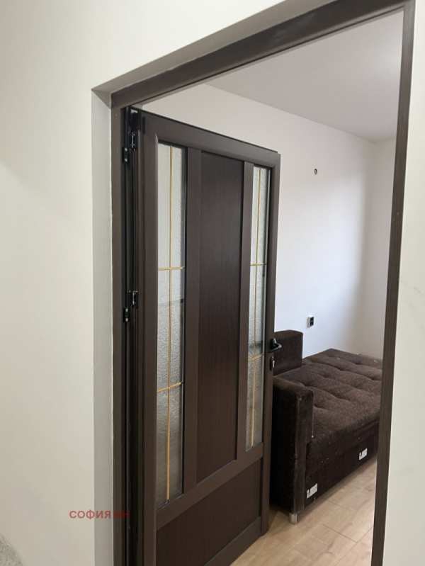 Дава под наем 3-стаен, гр. дупница, област кюстендил