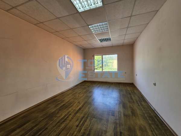 Дава под наем офис, гр. горна оряховица, област велико търново