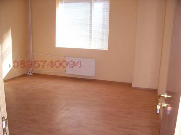 Дава под наем  офис град Пазарджик, Ставропол
      23 кв.м