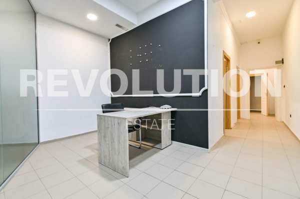 Дава под наем магазин, гр. софия, младост 1