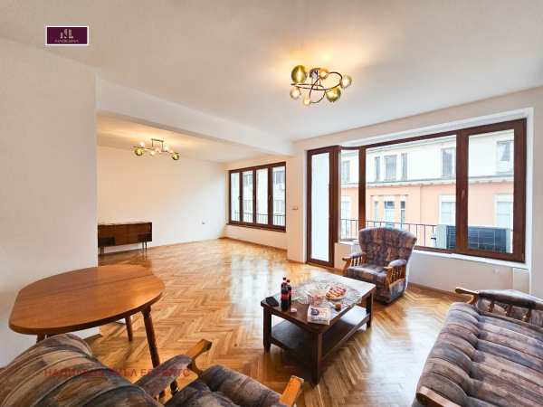 Дава под наем офис, гр. софия, център