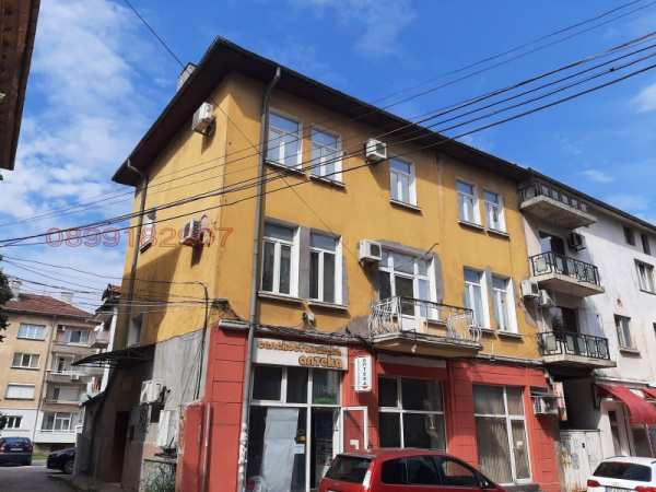 Дава под наем  офис град Враца, Център
      340 кв.м