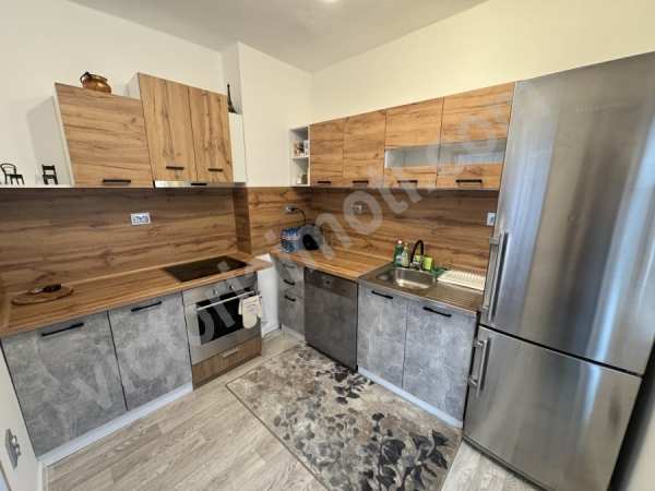 Дава под наем 3-стаен, гр. велико търново, акация