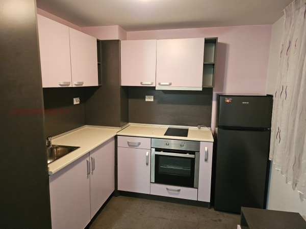 Дава под наем 1-стаен, гр. благоевград, освобождение