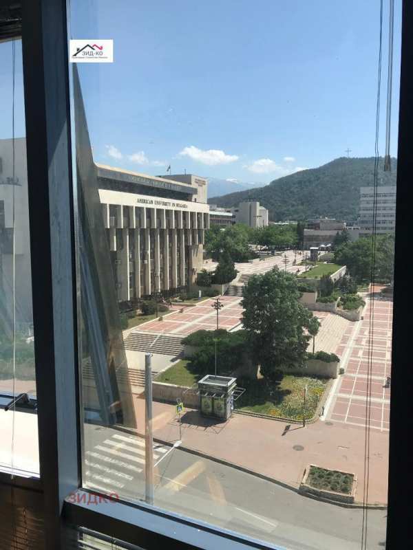 Дава под наем офис, гр. благоевград, идеален център