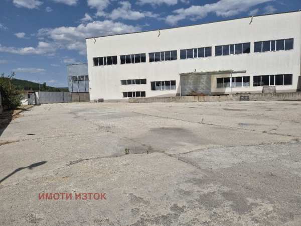 Дава под наем пром. помещение, гр. перник, изток