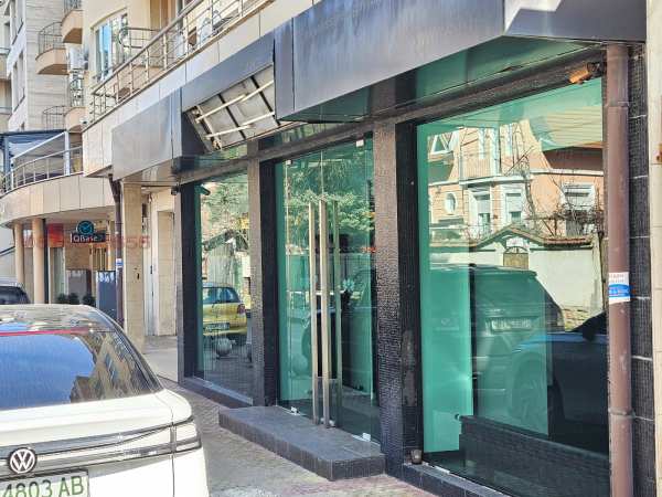 Дава под наем бизнес имот, гр. софия, иван вазов