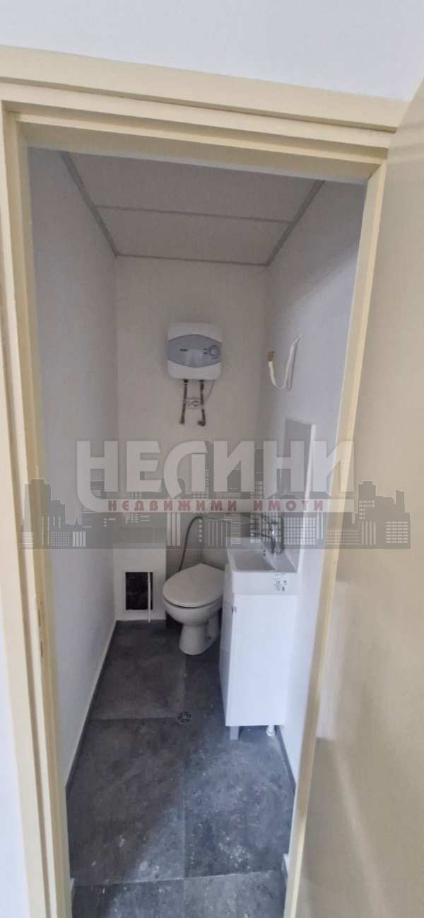 Дава под наем офис, гр. русе, център