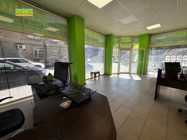 Дава под наем офис, гр. русе, център