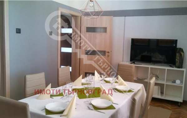 Дава под наем  4-стаен град Велико Търново, Център
      105 кв.м