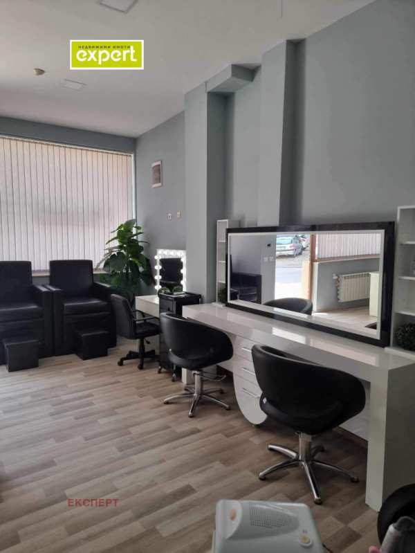 Дава под наем бизнес имот, гр. плевен, широк център