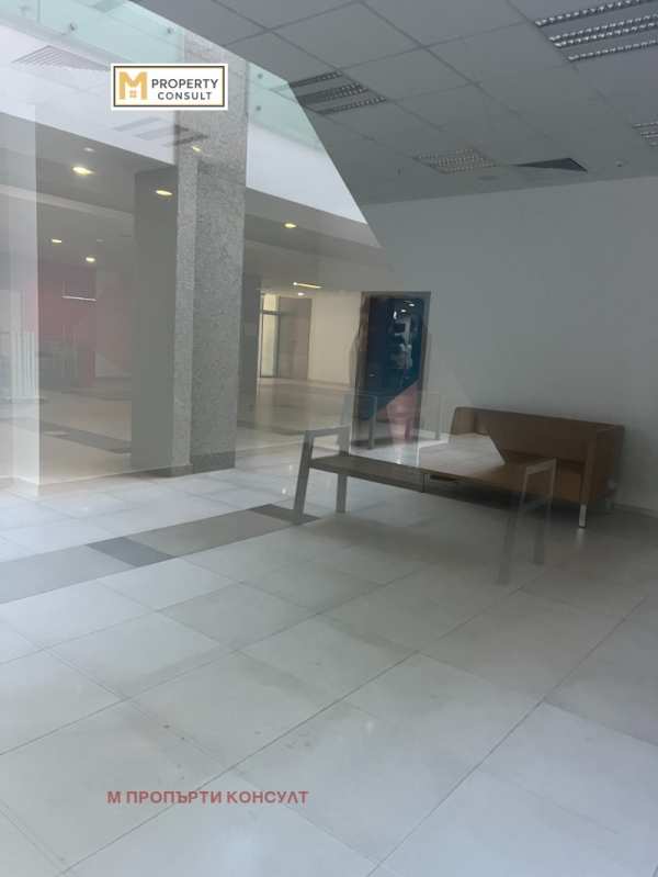 Дава под наем магазин, гр. плевен, широк център